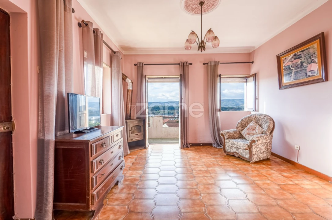 Moradia T3 para Venda em Vila Nova de Cerveira e Lovelhe Foto 5