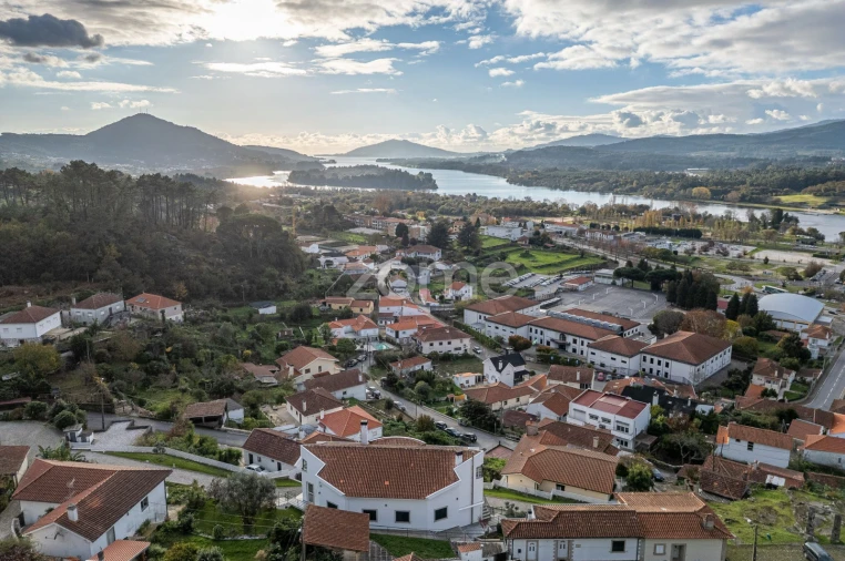 Moradia T3 para Venda em Vila Nova de Cerveira e Lovelhe Foto 24