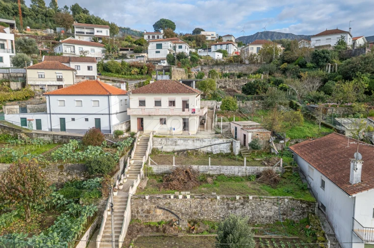Moradia T3 para Venda em Vila Nova de Cerveira e Lovelhe Foto 4