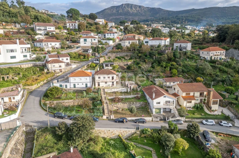 Moradia T3 para Venda em Vila Nova de Cerveira e Lovelhe Foto 40