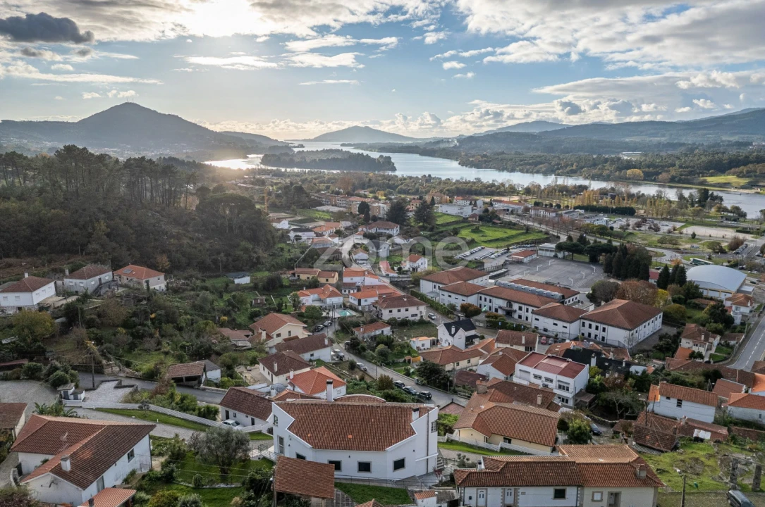 Moradia T3 para Venda em Vila Nova de Cerveira e Lovelhe Foto 24