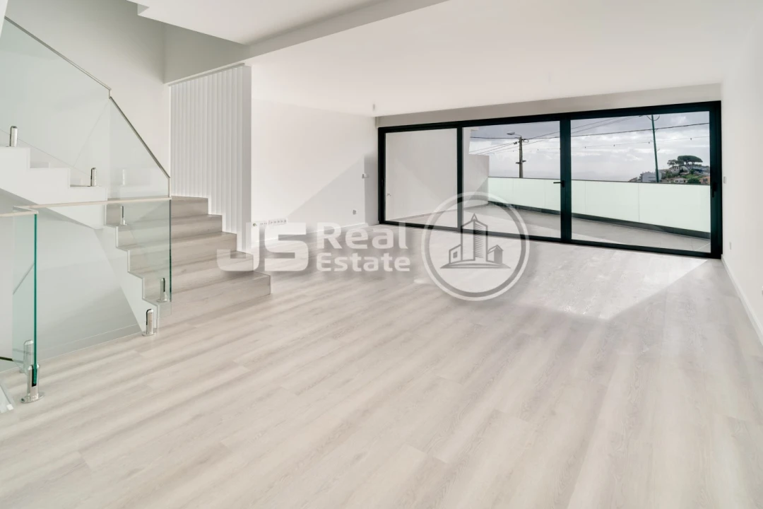 Moradia T3 para Venda em Santo Antonio Foto 8