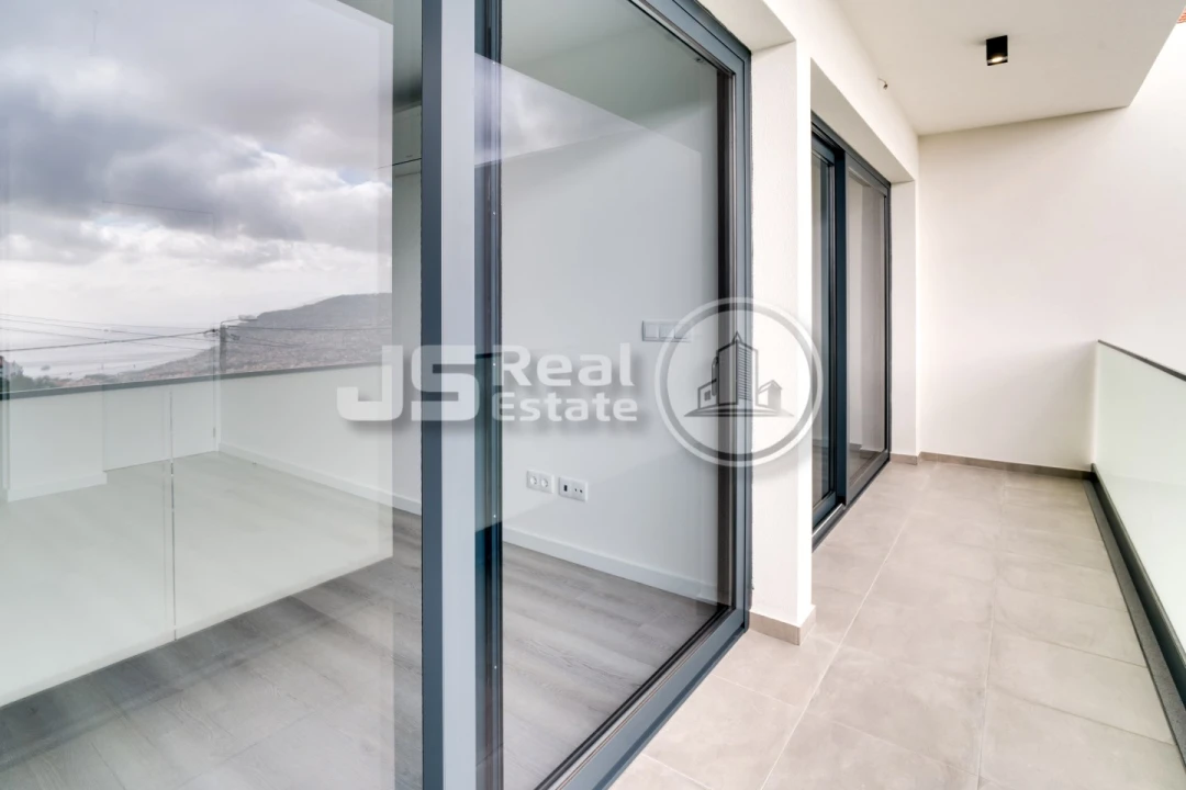 Moradia T3 para Venda em Santo Antonio Foto 30