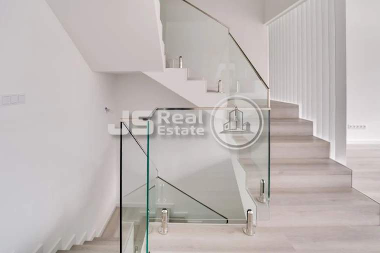 Moradia T3 para Venda em Santo Antonio Foto 13