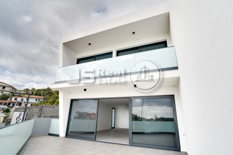 Moradia T3 para Venda em Santo Antonio