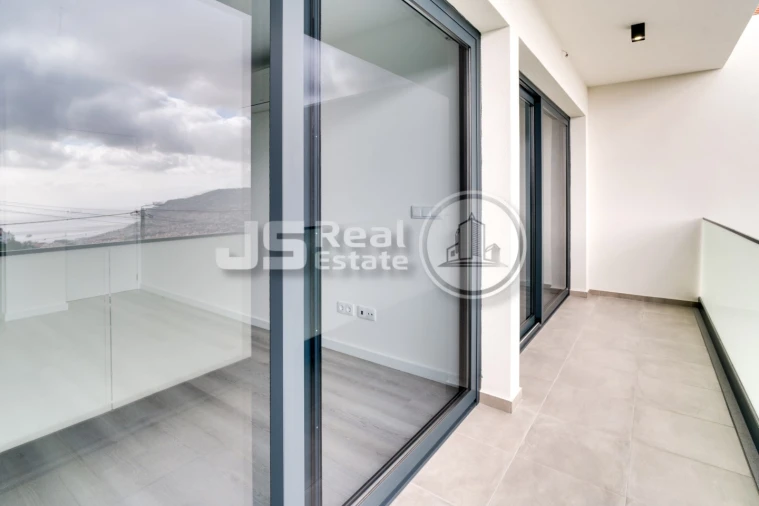 Moradia T3 para Venda em Santo Antonio Foto 30