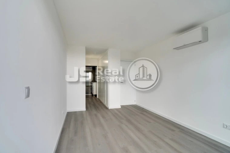 Moradia T3 para Venda em Santo Antonio Foto 24