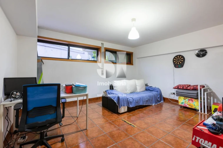 Moradia T3 para Venda em Folgosa Foto 34