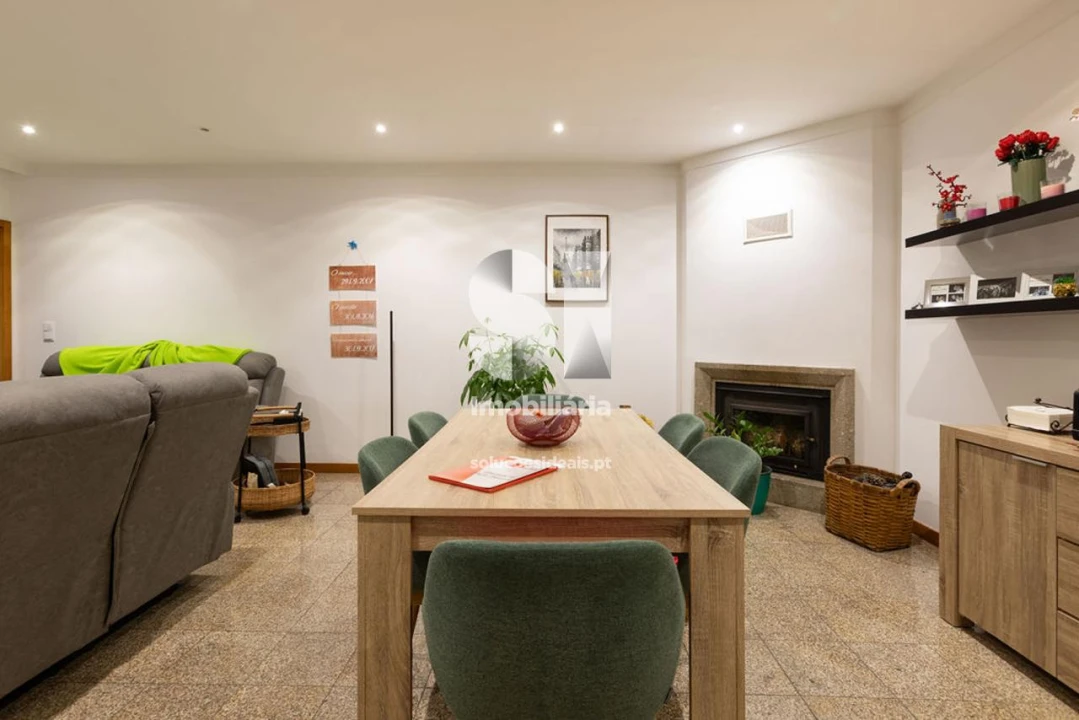 Moradia T3 para Venda em Folgosa Foto 10