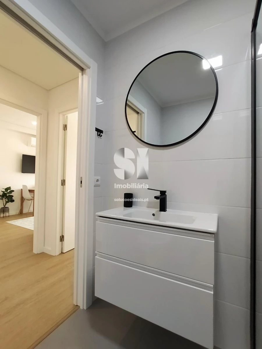 Apartamento T1 para Venda em Sé Nova, Santa Cruz, Almedina e São Bartolomeu Foto 9