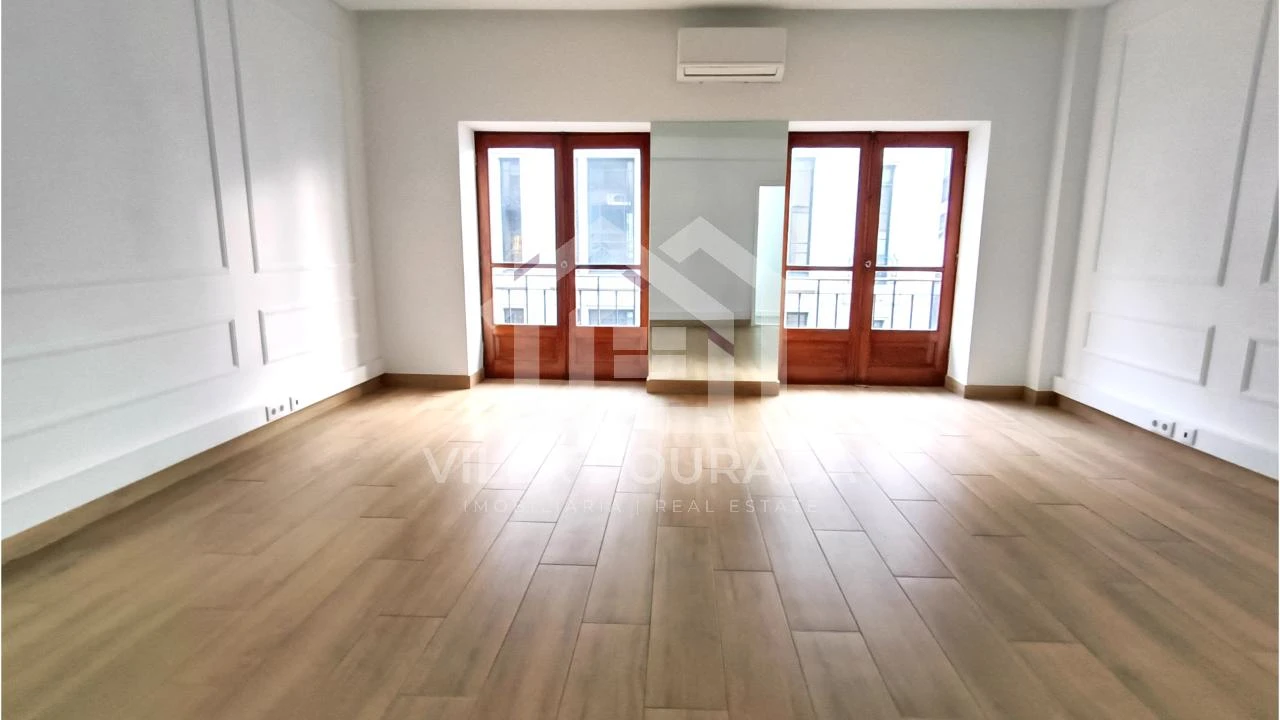 Escritório para Arrendamento em Cedofeita, Santo Ildefonso, Sé, Miragaia, São Nicolau e Vitória Foto 2