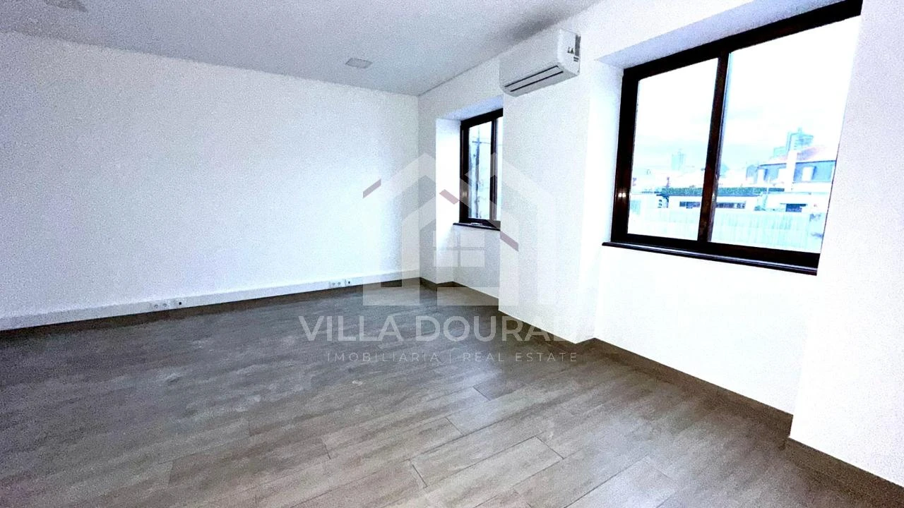 Escritório para Arrendamento em Cedofeita, Santo Ildefonso, Sé, Miragaia, São Nicolau e Vitória Foto 5