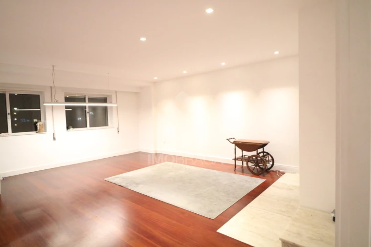 Apartamento T3 para Arrendamento em São Vitor (Braga) Foto 2