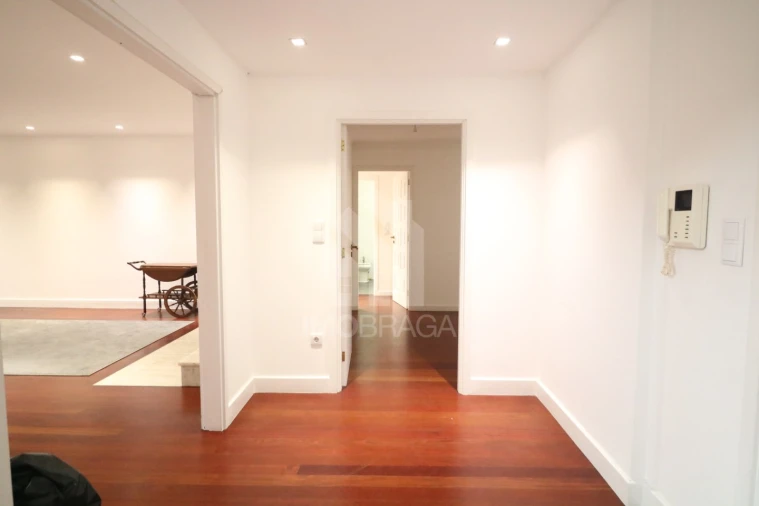 Apartamento T3 para Arrendamento em São Vitor (Braga) Foto 3