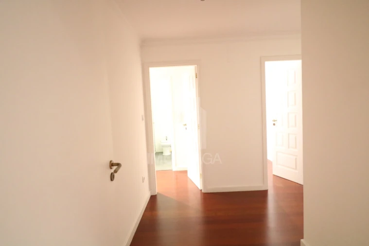 Apartamento T3 para Arrendamento em São Vitor (Braga) Foto 6