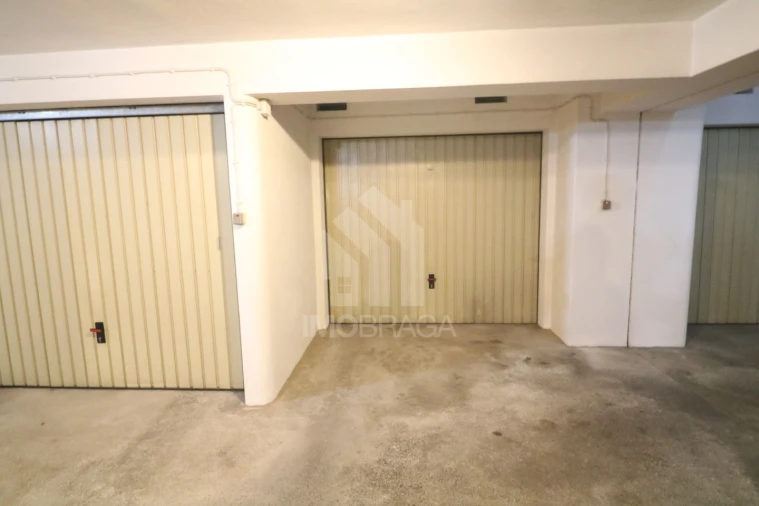 Apartamento T3 para Arrendamento em São Vitor (Braga) Foto 15