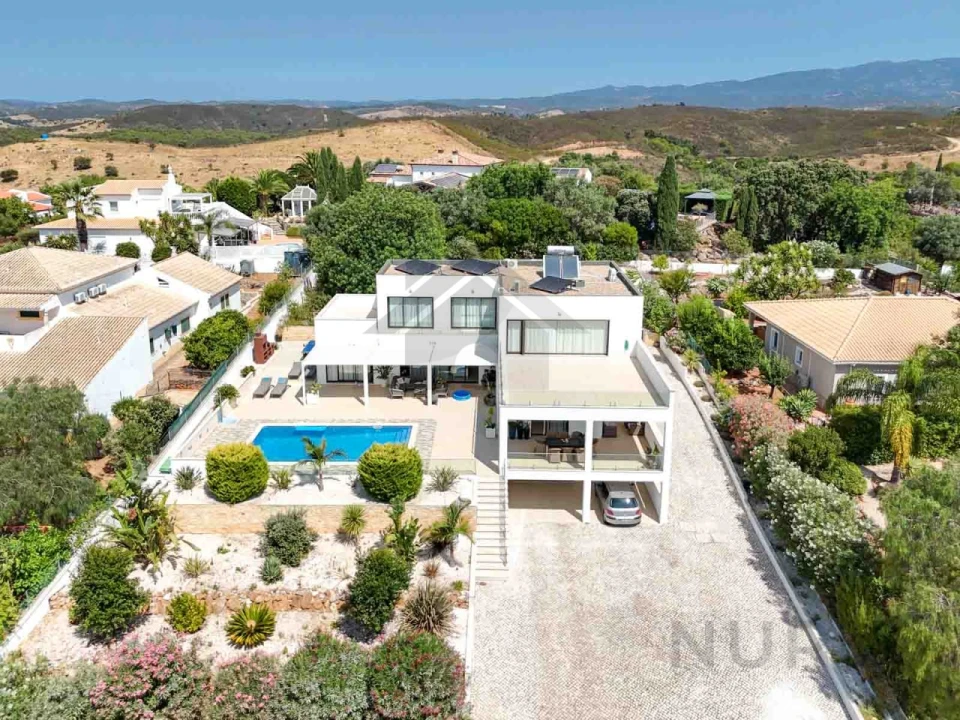 Moradia T4 para Venda em Mexilhoeira Grande Foto 4