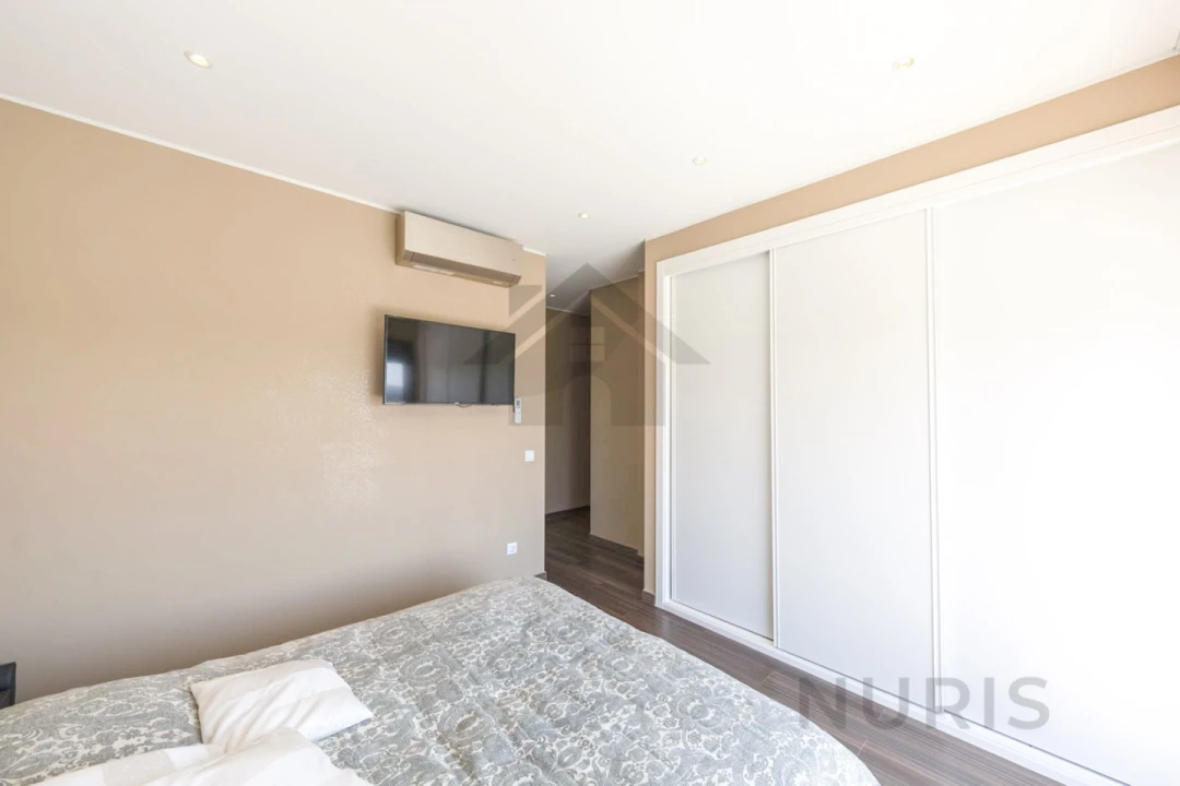 Moradia T4 para Venda em Mexilhoeira Grande Foto 21