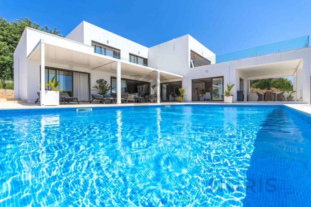 Moradia T4 para Venda em Mexilhoeira Grande Foto 84