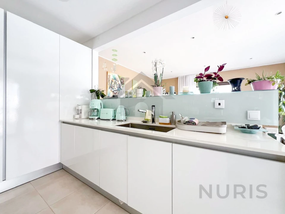 Moradia T4 para Venda em Mexilhoeira Grande Foto 17