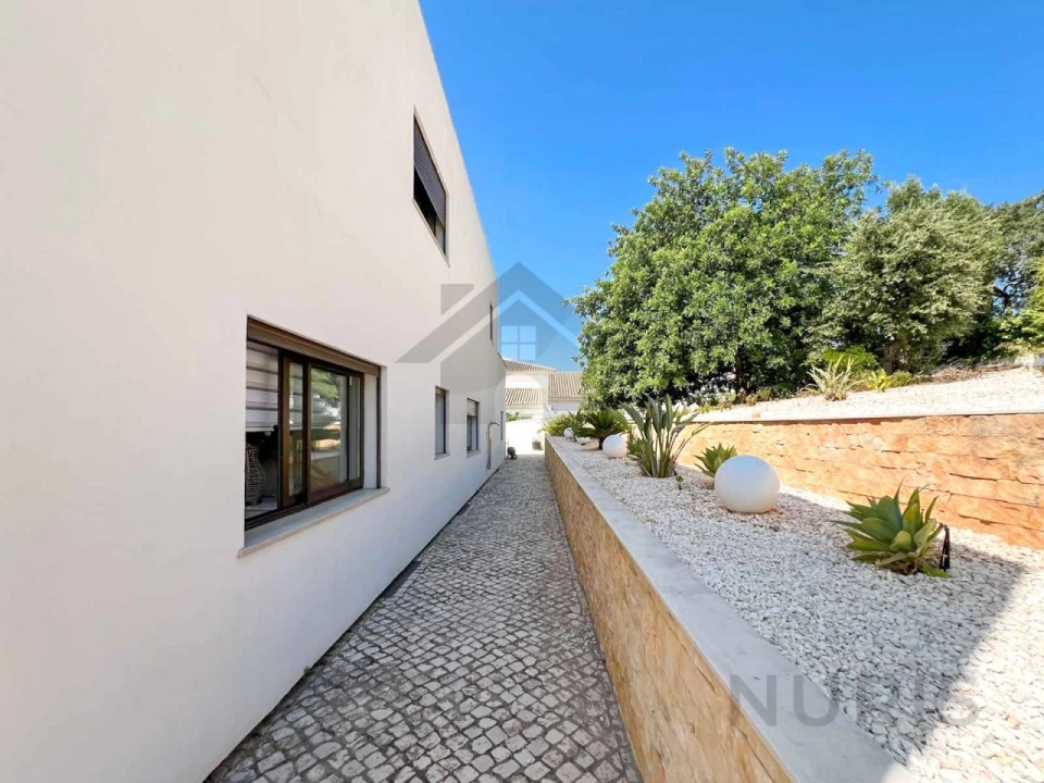 Moradia T4 para Venda em Mexilhoeira Grande Foto 127