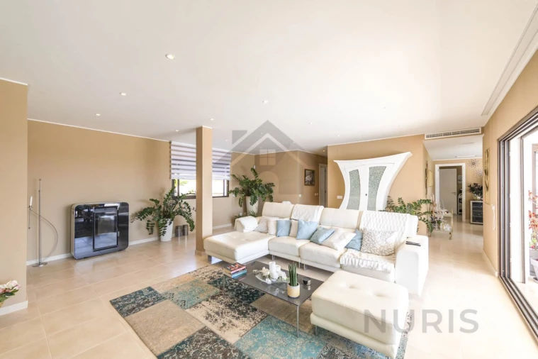 Moradia T4 para Venda em Mexilhoeira Grande Foto 10