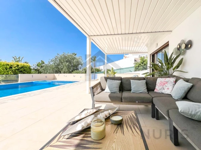 Moradia T4 para Venda em Mexilhoeira Grande Foto 93