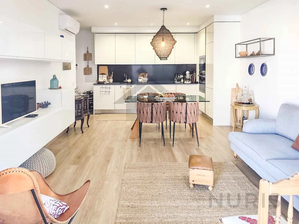 Apartamento T3 para Venda em Portimão Foto 2