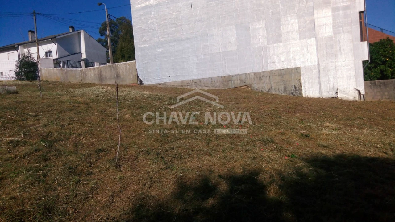 Terreno para Venda em Arcozelo Foto 5