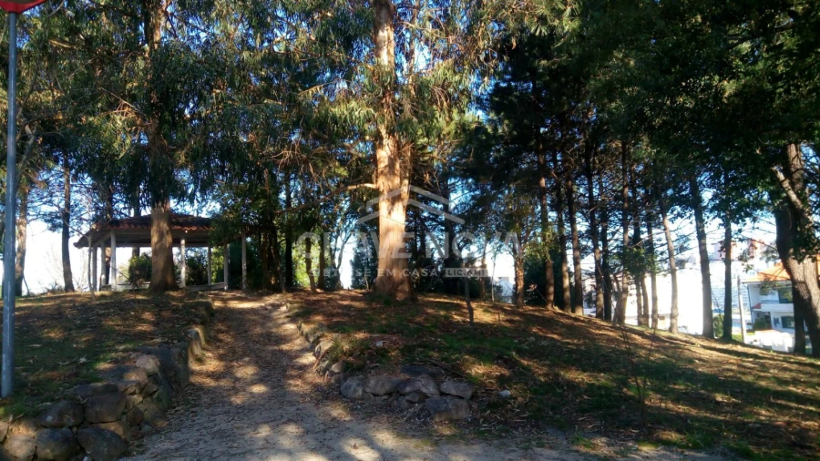 Terreno para Venda em Arcozelo Foto 7