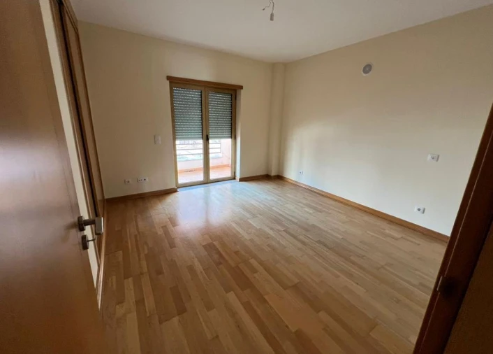 Apartamento T2 para Venda em Loule (São Clemente) Foto 7