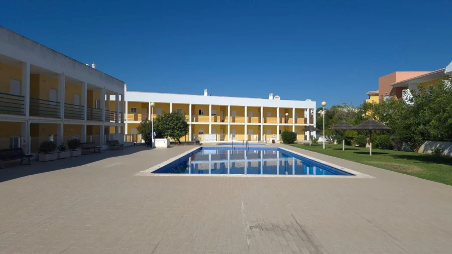 Apartamento T2 para Venda em Guia Foto 19