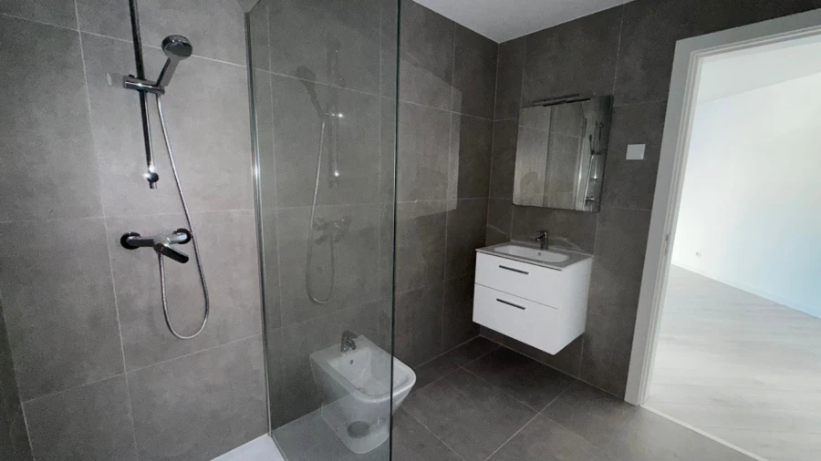 Apartamento T0 para Venda em Buarcos Foto 16