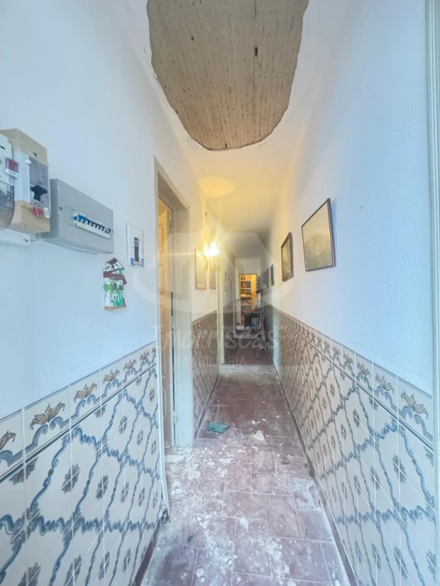 Moradia T6 para Venda em Fanhões Foto 36