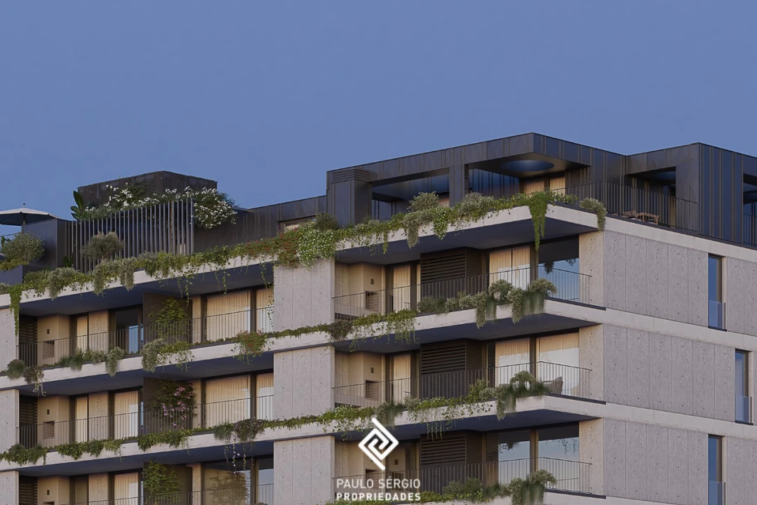 Apartamento T5 para Venda em Ramalde Foto 18