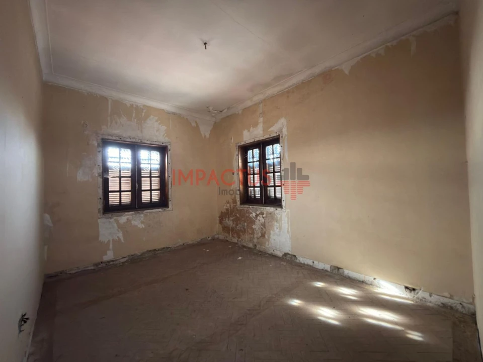 Moradia T4 para Venda em Castêlo da Maia Foto 16