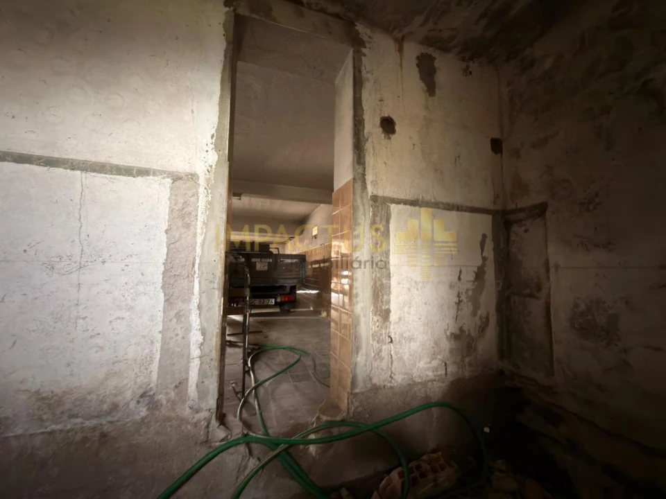 Moradia T4 para Venda em Castêlo da Maia Foto 28