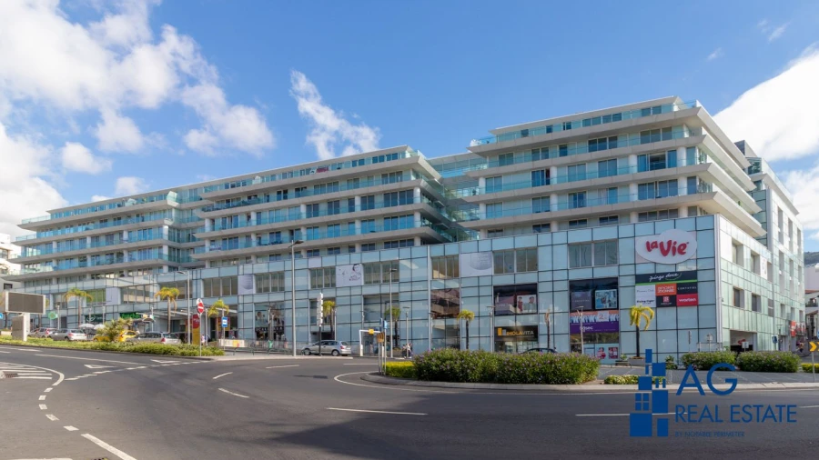 Loja para Venda em Funchal (Se)