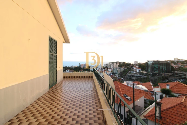 Moradia T3 para Venda em Funchal (São Pedro) Foto 3