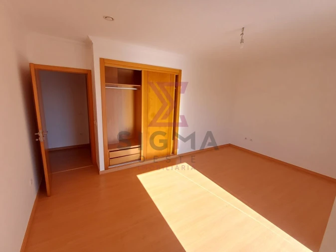 Moradia T3 para Venda em Roliça Foto 14