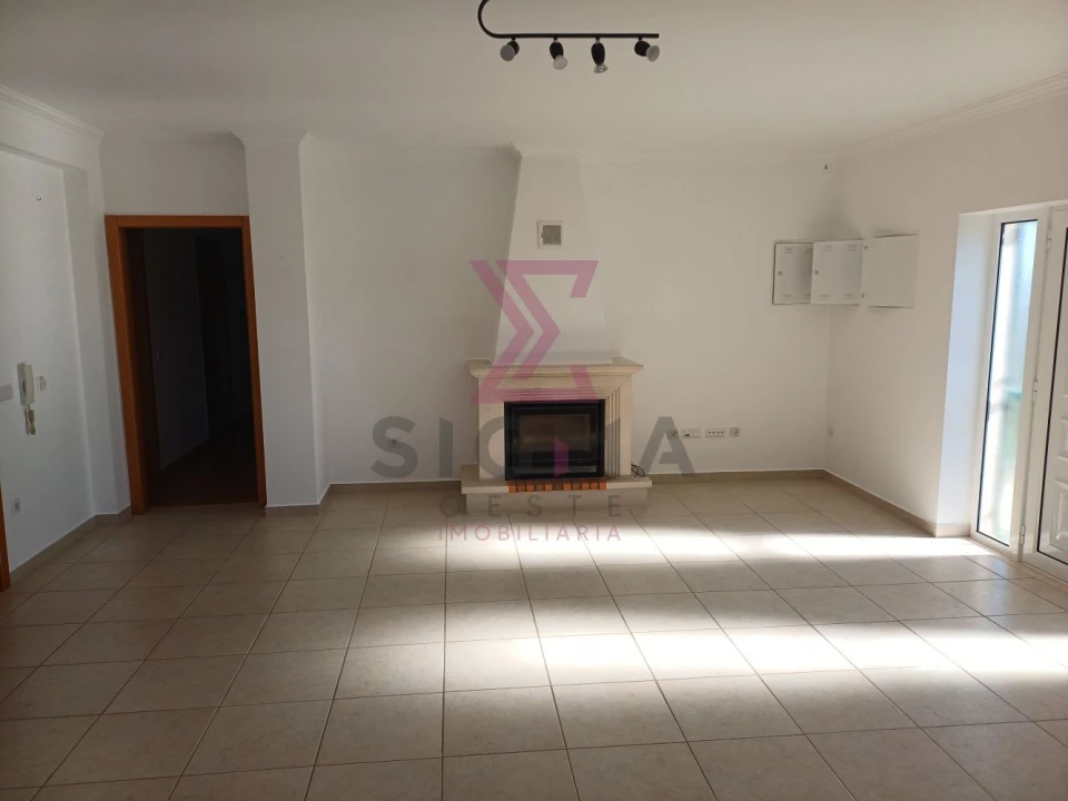 Moradia T3 para Venda em Roliça Foto 12