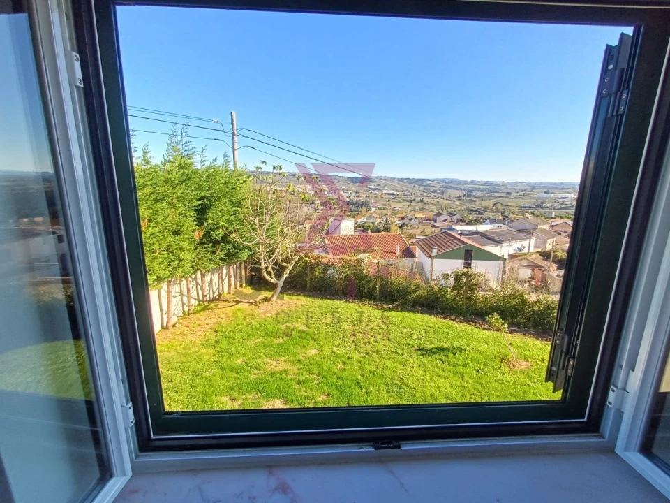 Moradia T3 para Venda em Roliça Foto 18