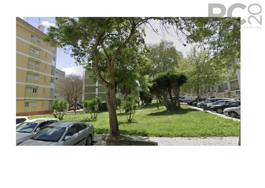 Apartamento T2 para Venda em Benfica Foto 3