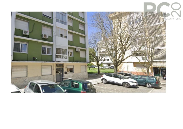 Apartamento T2 para Venda em Benfica Foto 2
