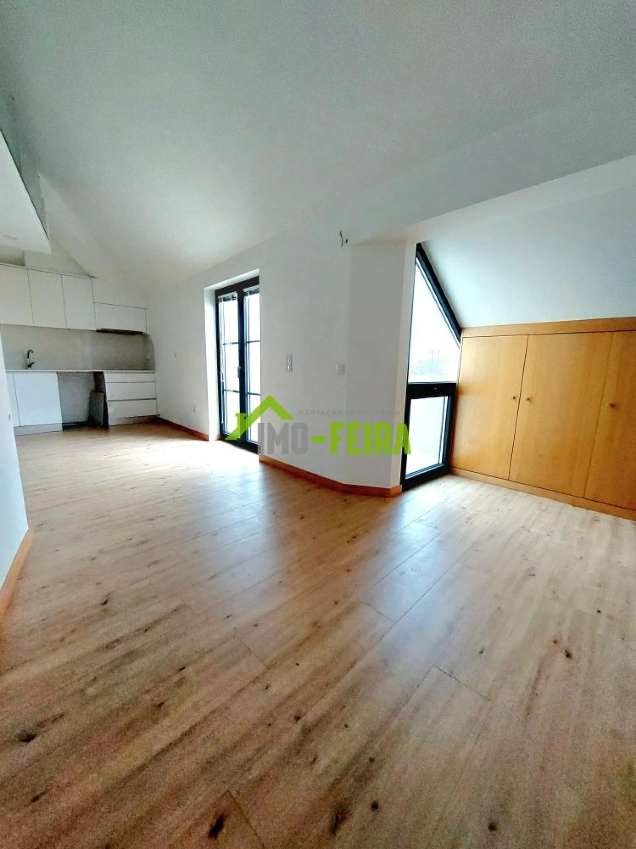 Apartamento T0 para Venda em Ovar, São João, Arada e São Vicente de Pereira Jusã Foto 9