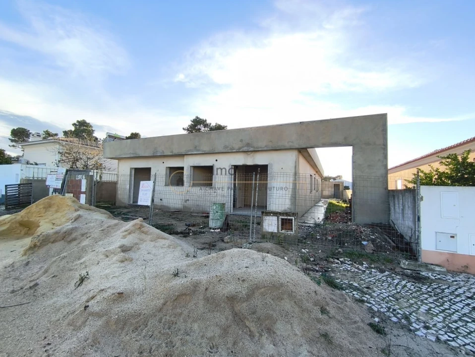 Moradia T5 para Venda em Azeitão (São Lourenço e São Simão) Foto 40