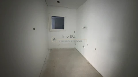 Moradia T5 para Venda em Azeitão (São Lourenço e São Simão)