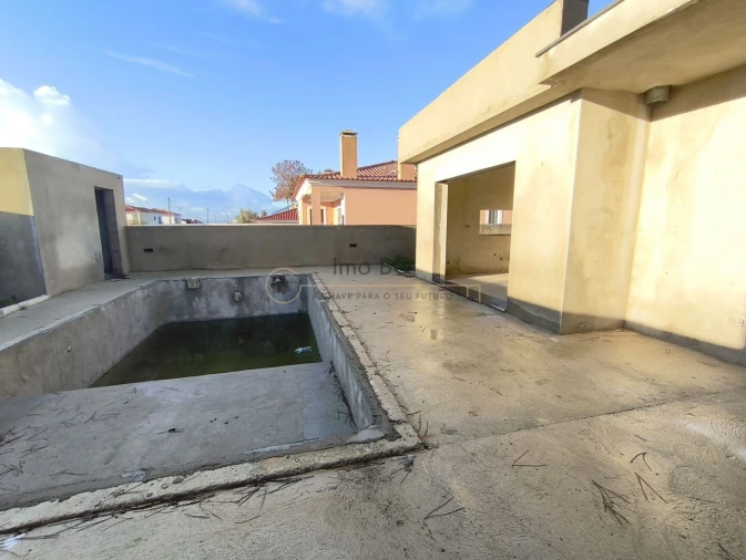 Moradia T5 para Venda em Azeitão (São Lourenço e São Simão) Foto 34