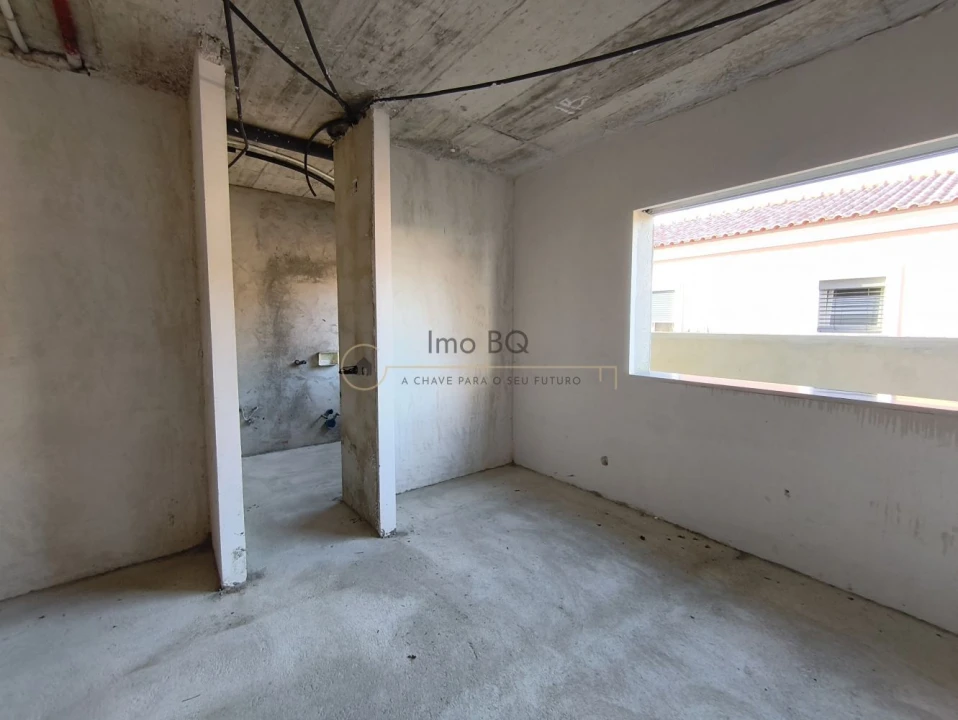 Moradia T5 para Venda em Azeitão (São Lourenço e São Simão) Foto 12