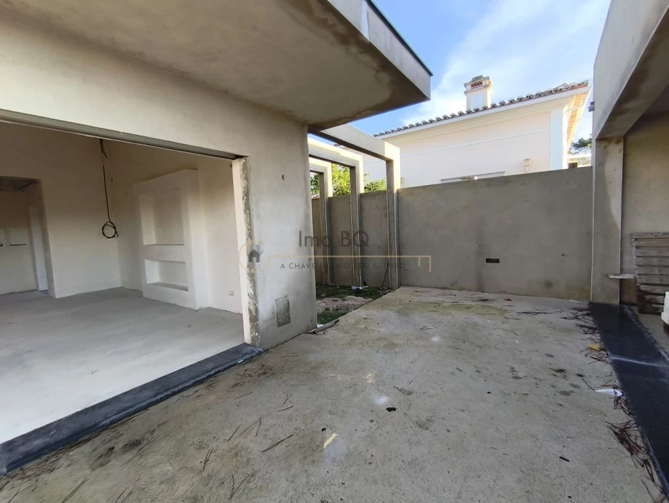 Moradia T5 para Venda em Azeitão (São Lourenço e São Simão) Foto 35